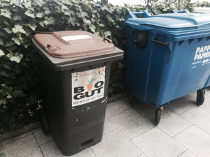 muelltonnen-aus-pe-hd-kl